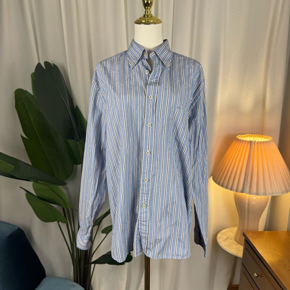 GANT Newport Poplin Striped Button-Down Shirt size Medium